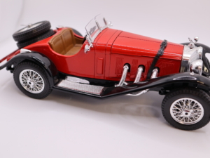 Bburago-Mercedes-Benz-SSK-1-18